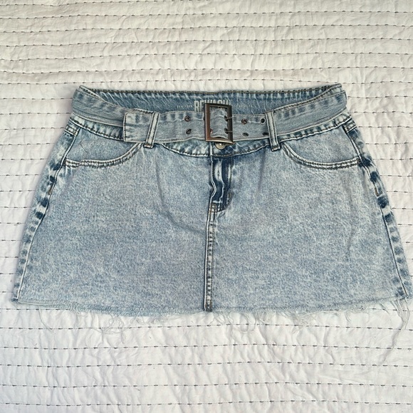 Rewash Belted Micro Mini Skirt Denim Size 9 / 29 Tilly’s Light Stone - Picture 1 of 10